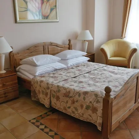 Kamienica Sporting Bed & Breakfast 4*