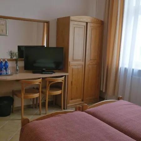 Kamienica Sporting Bed & Breakfast 4*