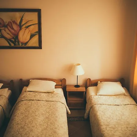 Kamienica Sporting Bed & Breakfast 4*